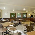 Super 8 By Wyndham St-Jerome 