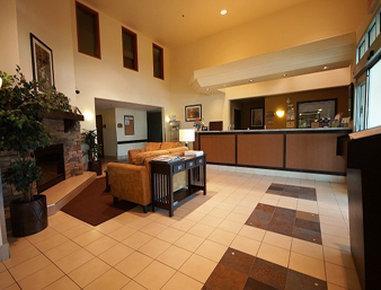 Hotel Super 8 By Wyndham St-jerome 3*