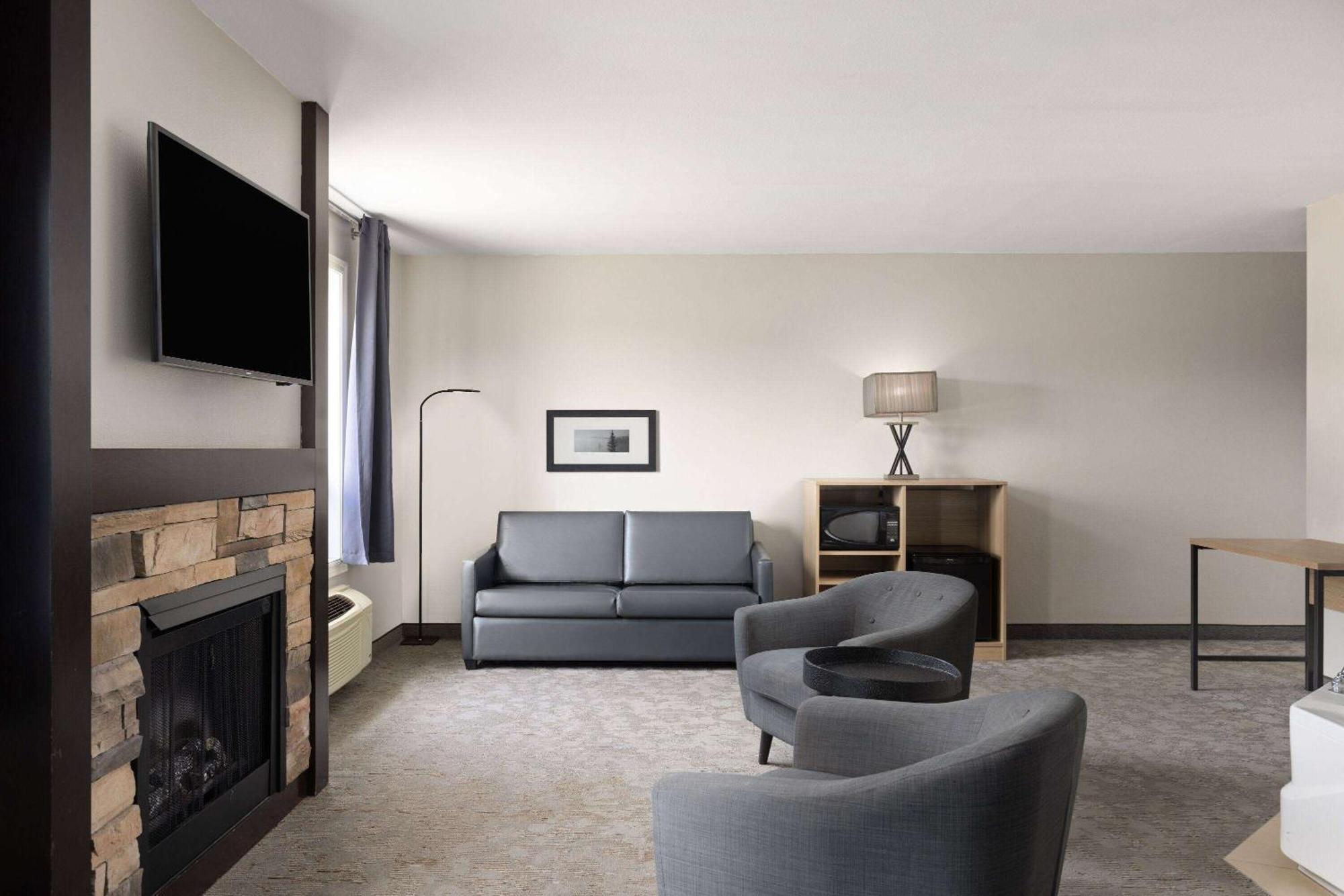 Super 8 By Wyndham St-jerome