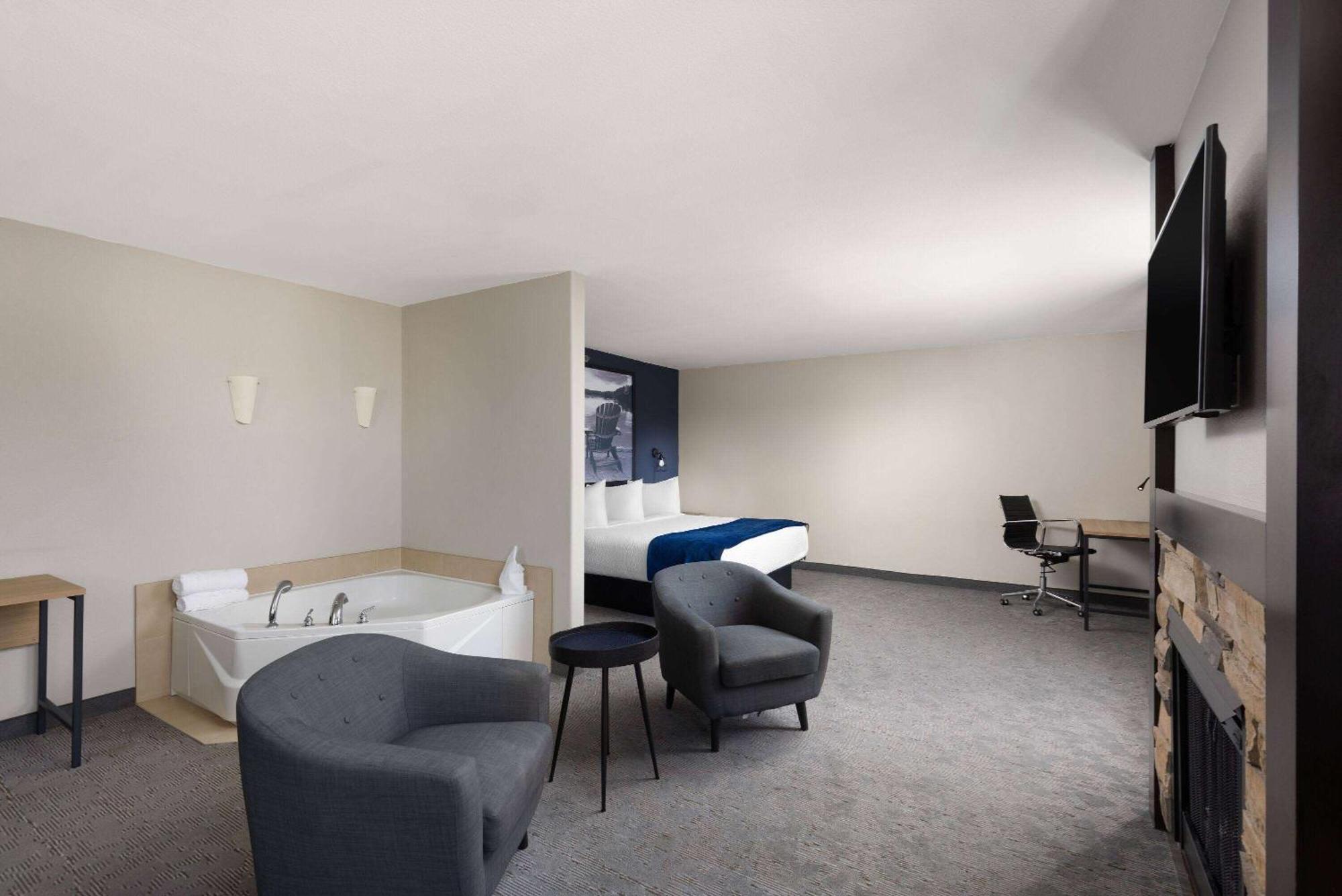Hotel Super 8 By Wyndham St-jerome 3*